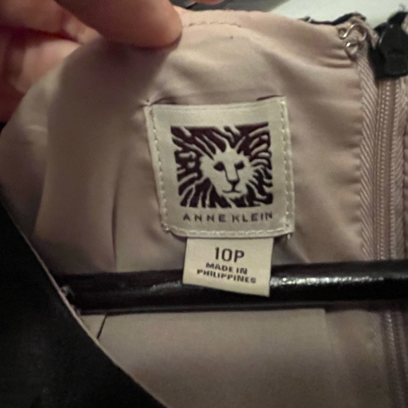 Black Dress, Anne Klein - excellent condition - Picture 14 of 15